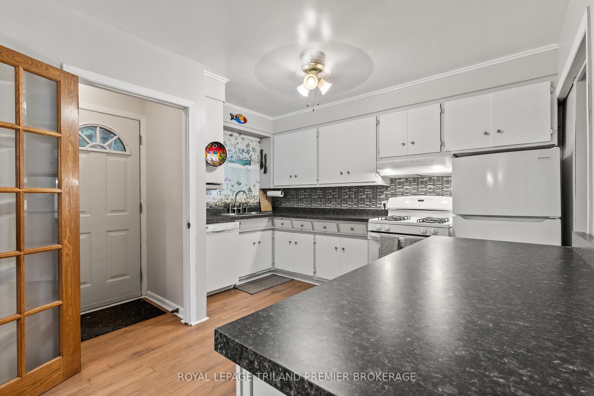 64 Marlborough Avenue photo 7