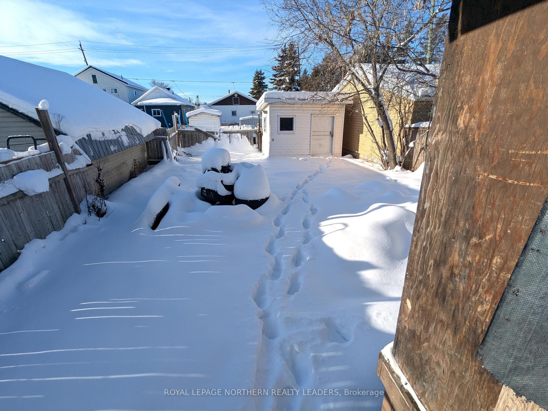 239 Birch Street photo 11