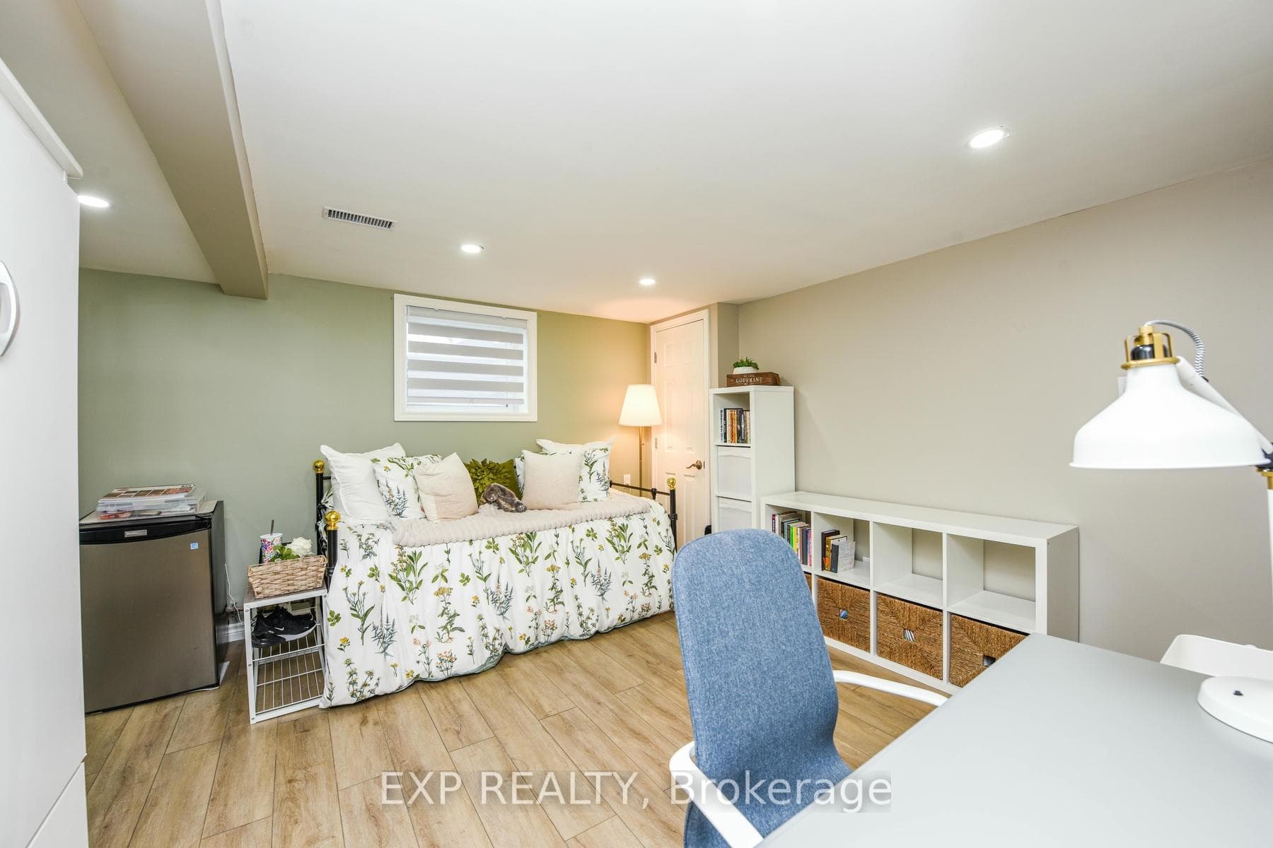 27 Huntington Court photo 11