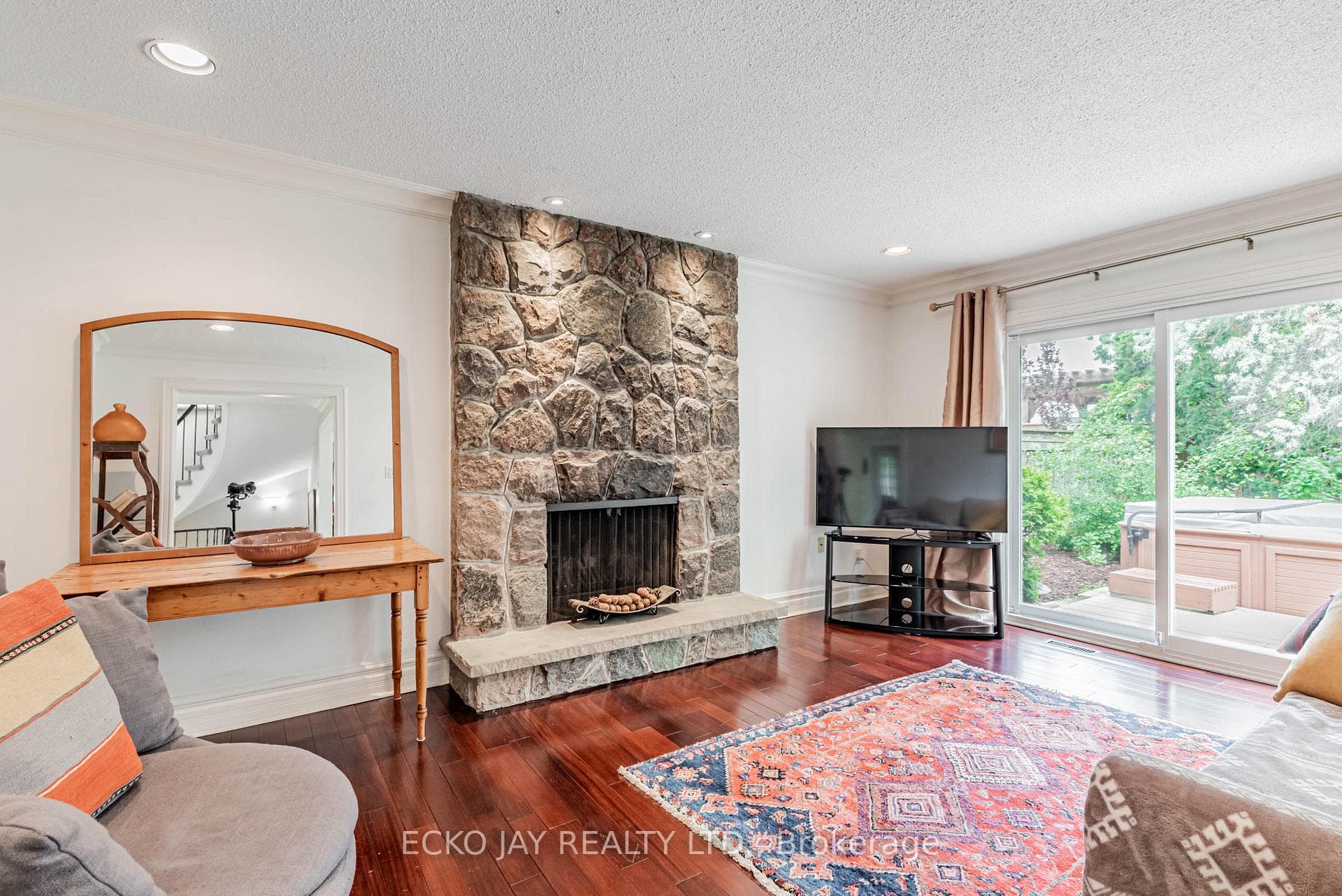 75 Barrydale Crescent photo 5