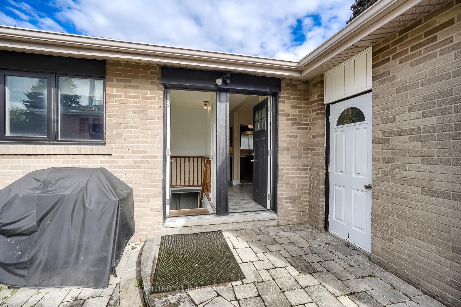 10 Stonefield Crescent photo 33