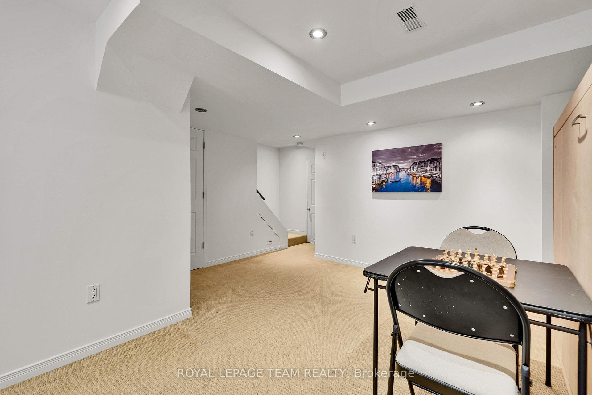 143 Tall Oak Private photo 27
