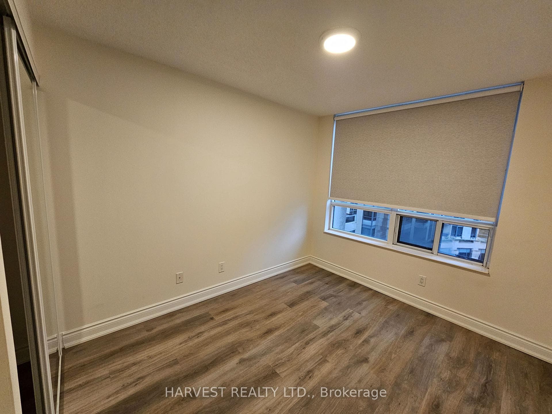 15 Northtown Way Unit 616 photo 6