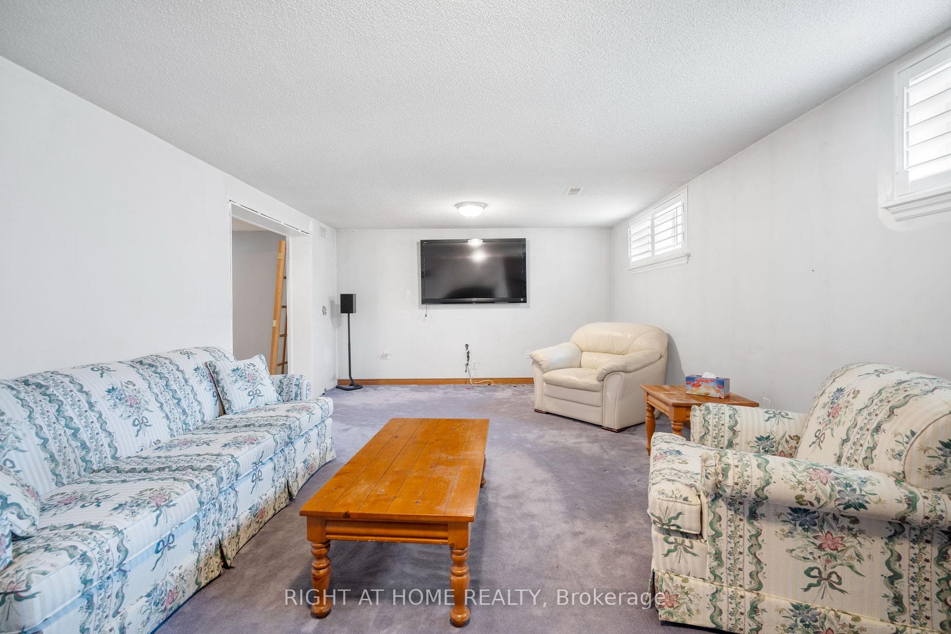 1030 MCCULLOUGH Drive photo 18