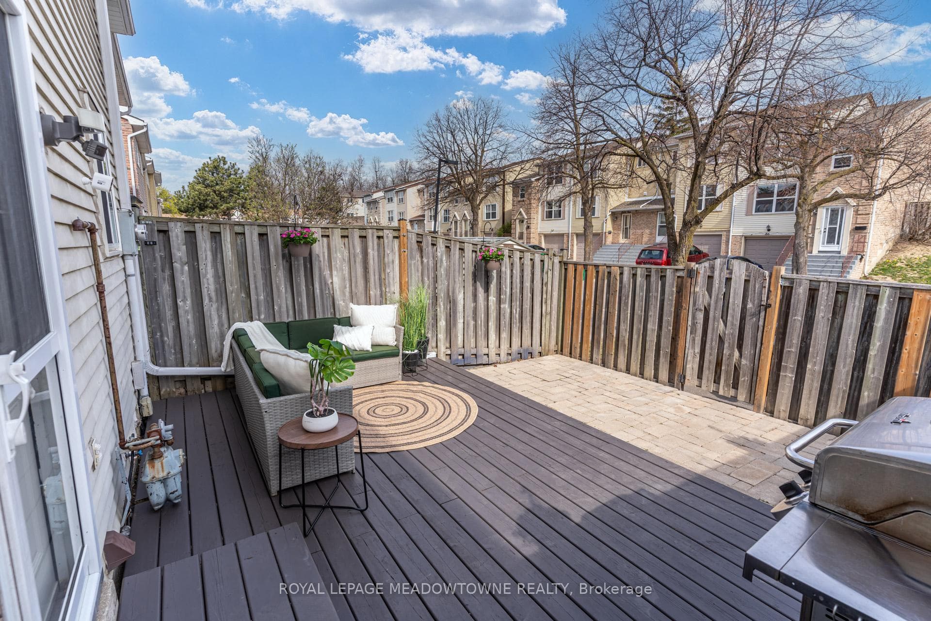 92 Morley Crescent photo 49