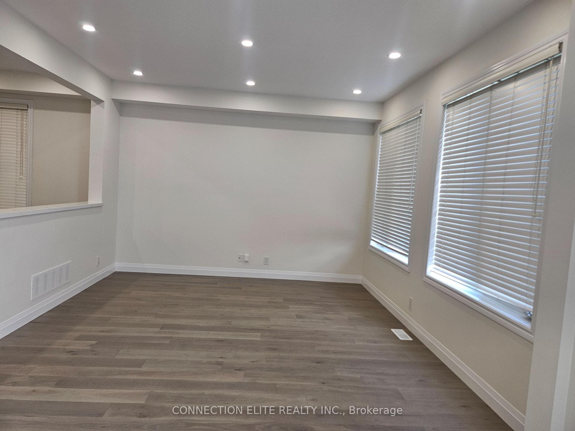 216 Pimlico Drive photo 9