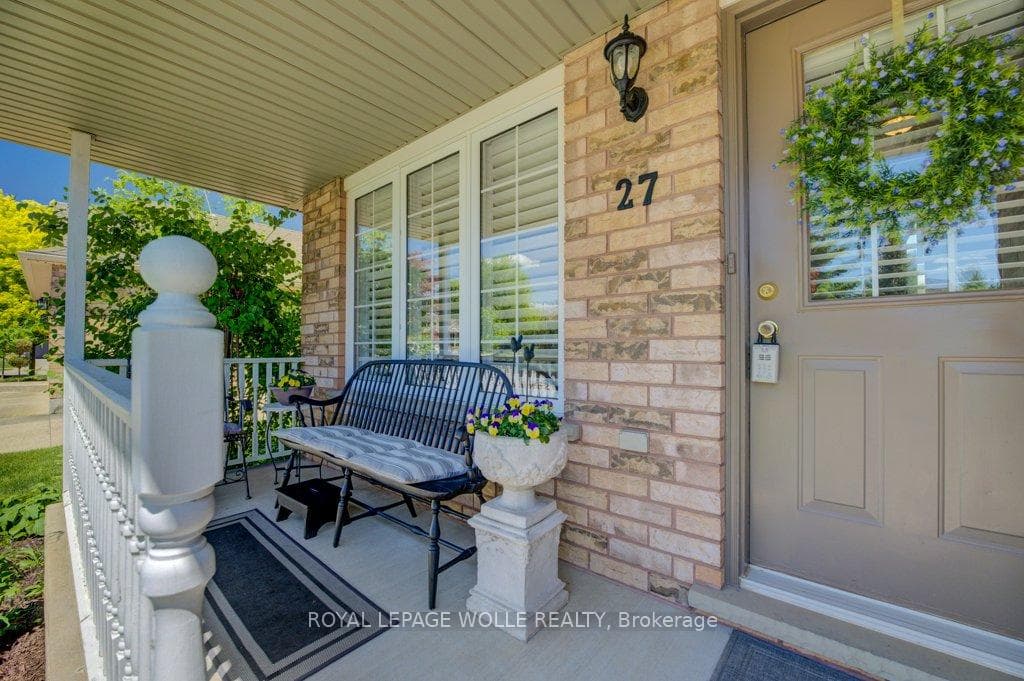 27 Bitternut Place photo 6