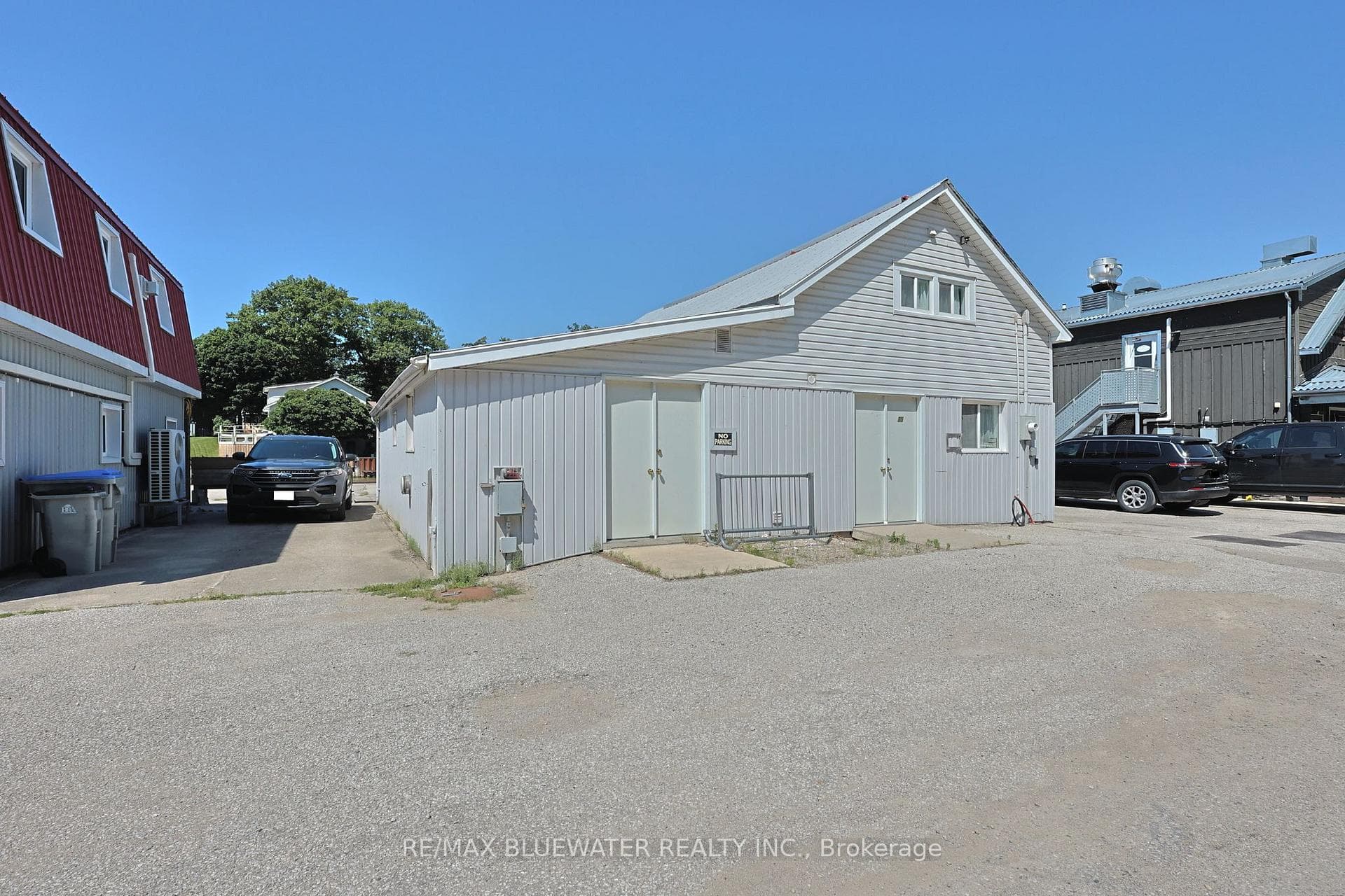 75 River Road photo 6