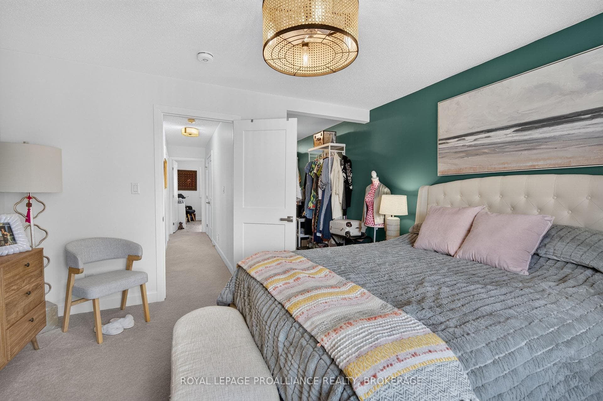 1532 Scarlet Street photo 23