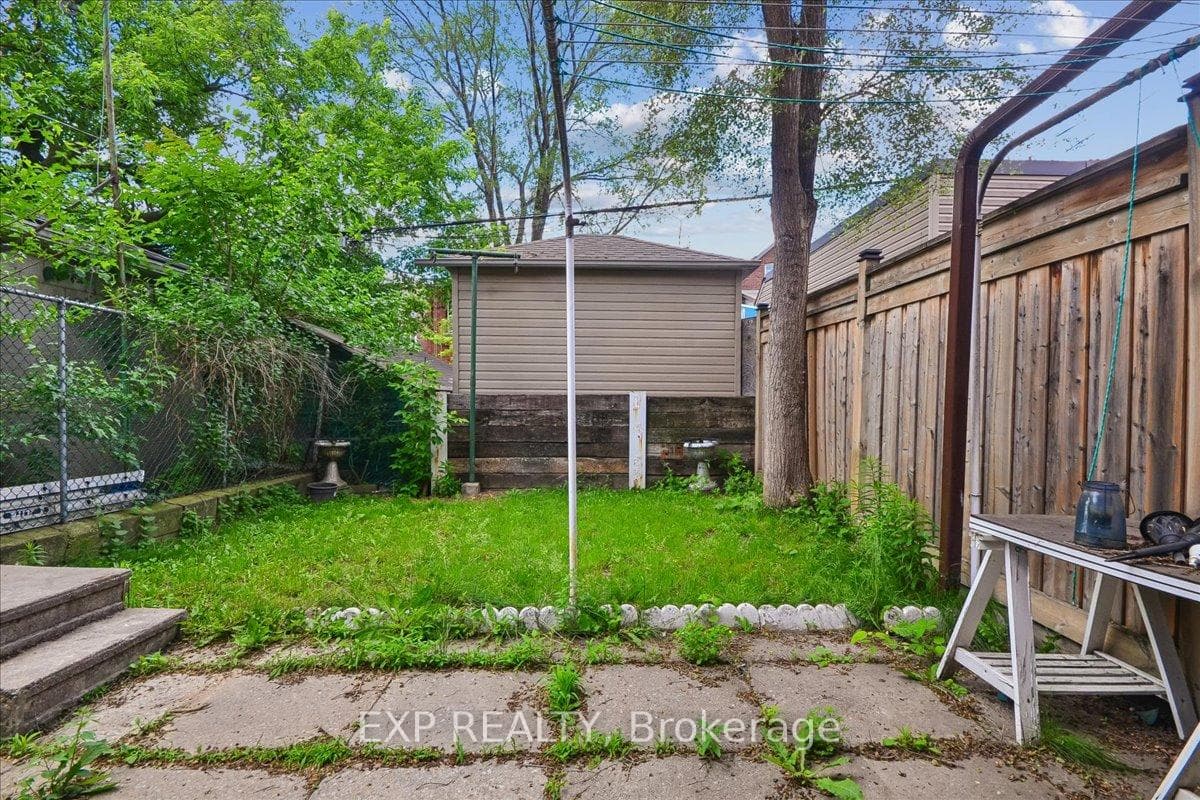 346 Westmount Avenue photo 24