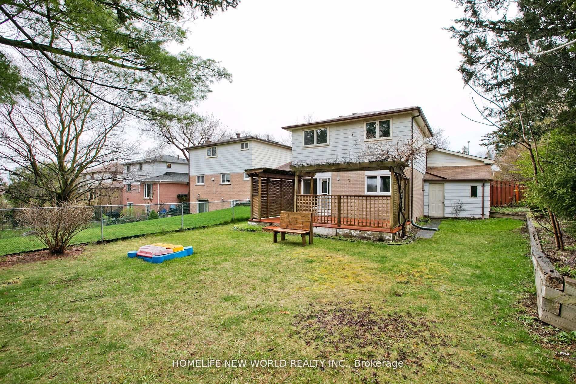77 Aspenwood Drive photo 34