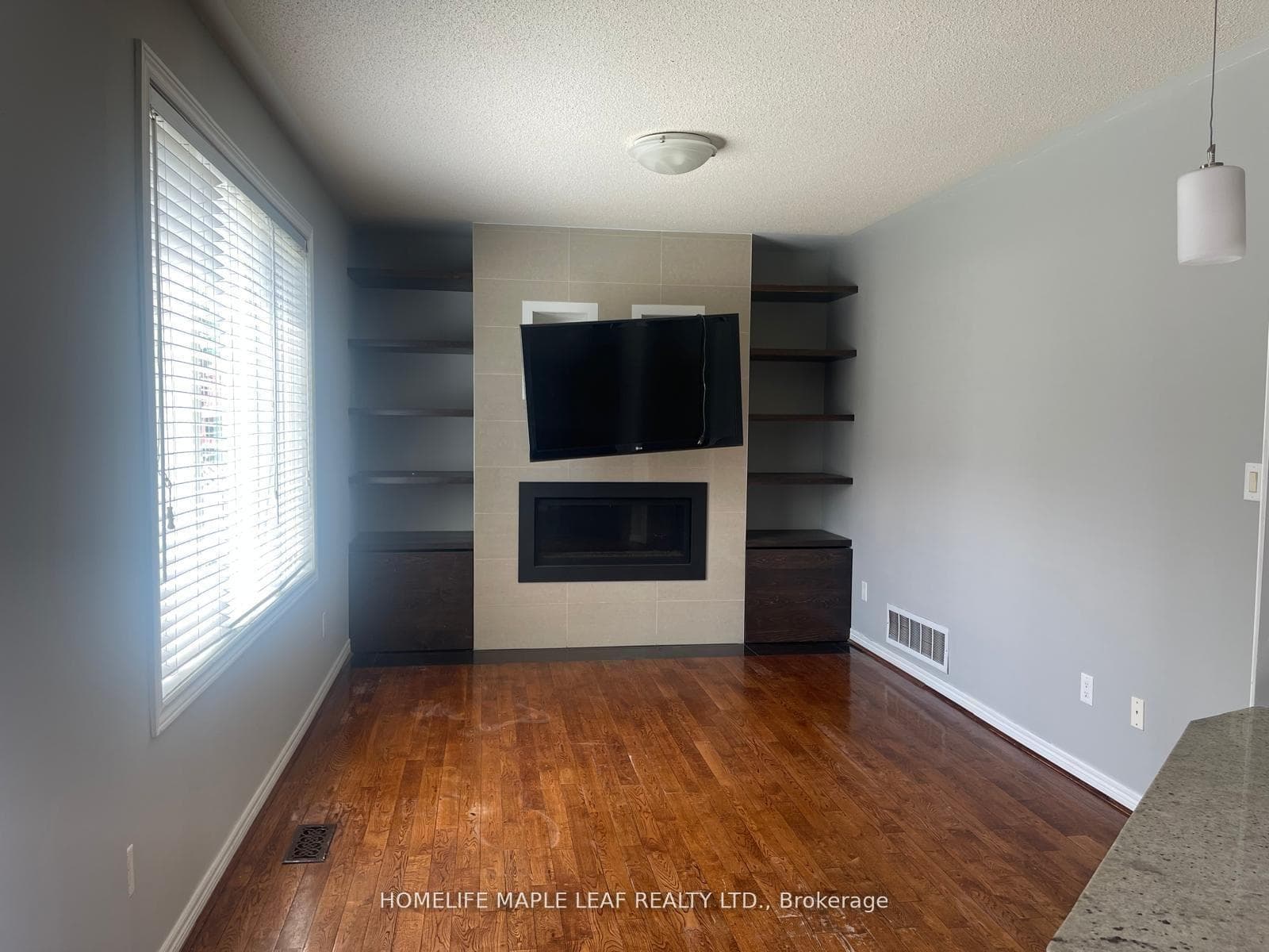 51 Redfinch Crescent photo 5
