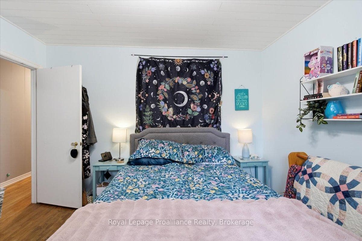 337 Bridge Street photo 19