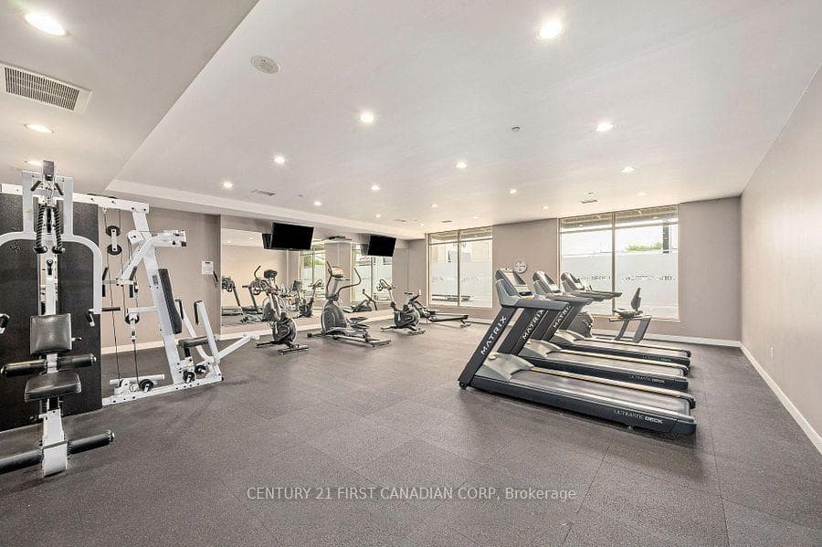 330 RIDOUT Street Unit 1610 photo 20