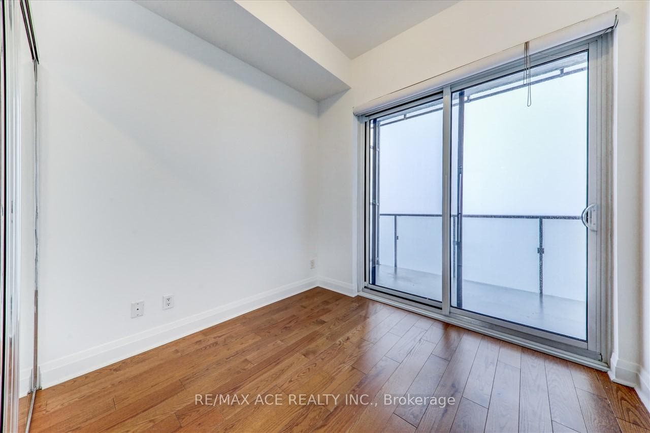 65 St Mary Street Unit 4209 photo 20