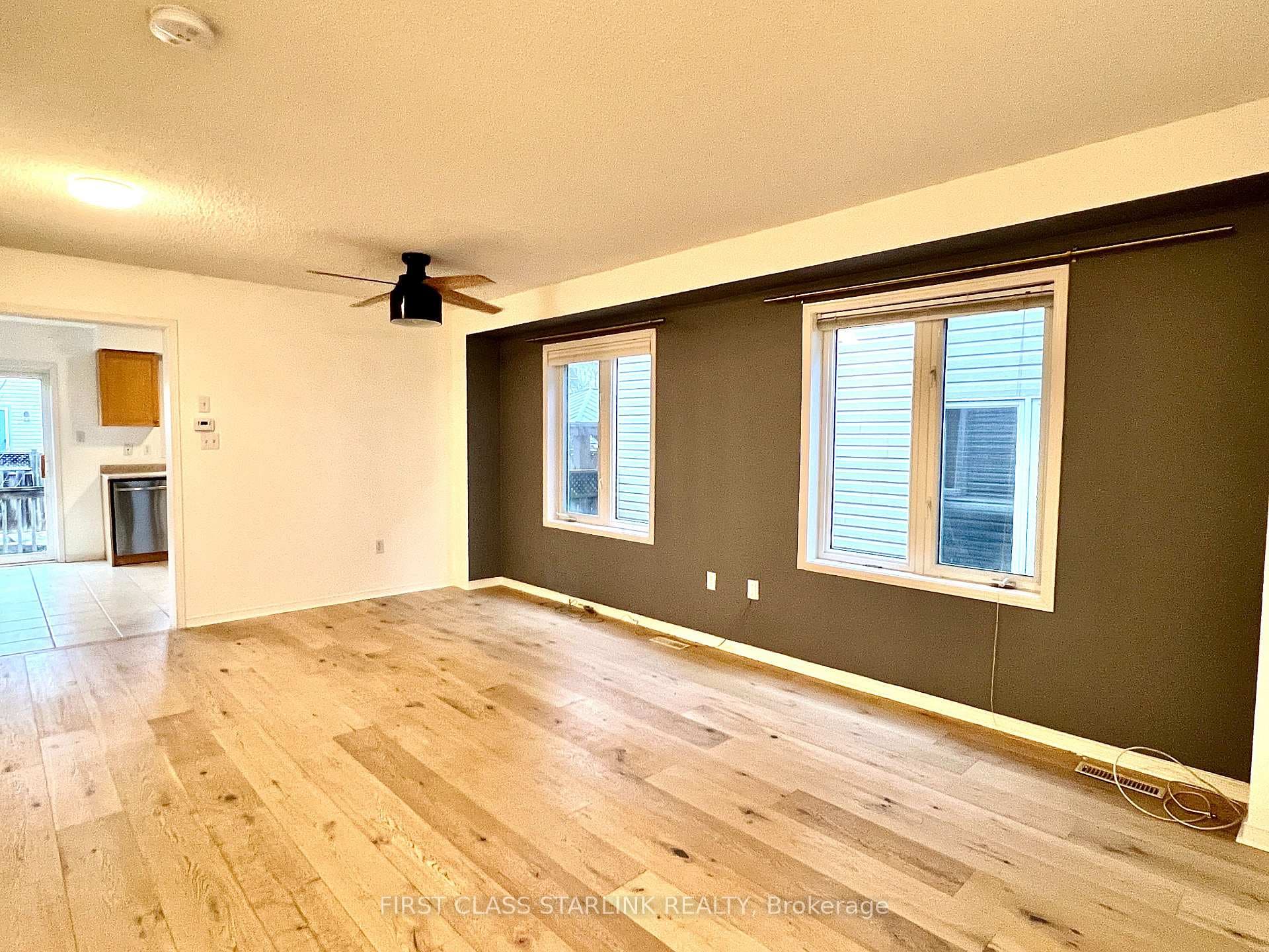 201 Sherwood Road photo 2