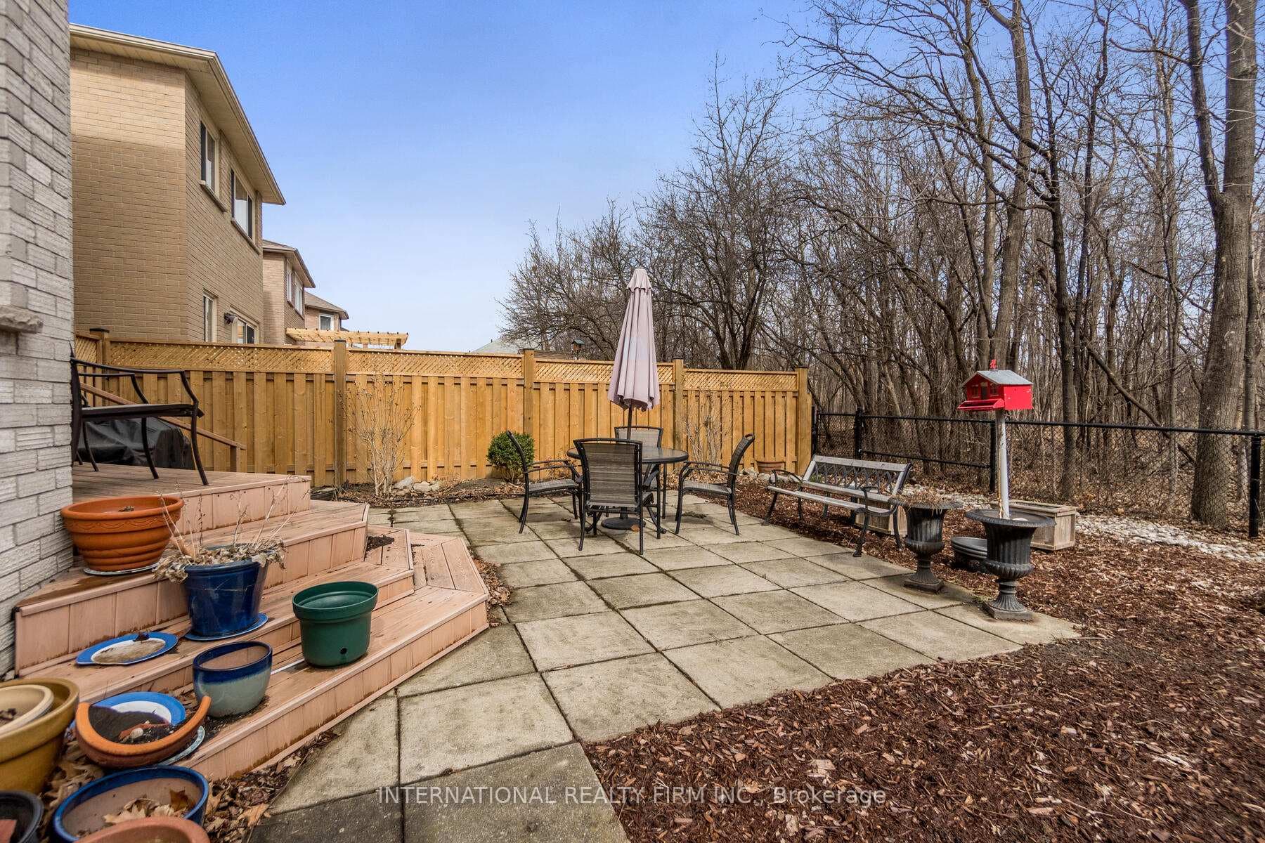 11 Nymark Place photo 35