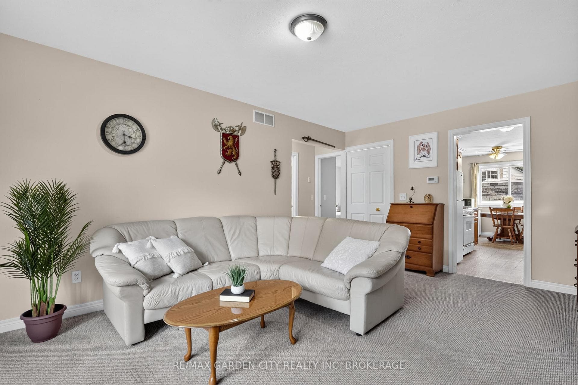 217 Pine Street photo 7