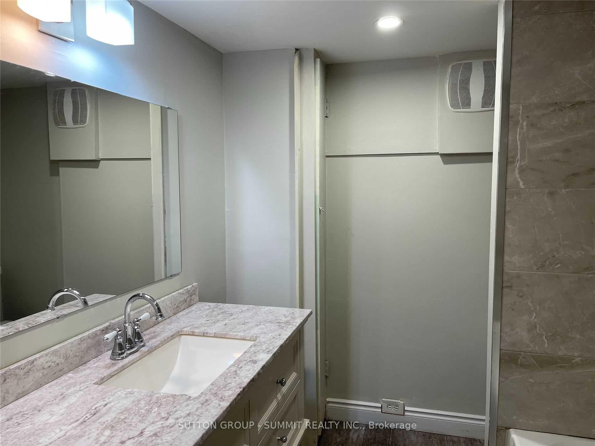 1093 Rebecca Street photo 31