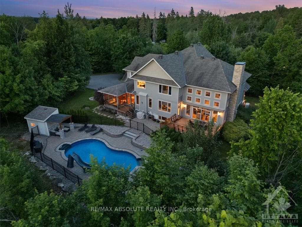 148 BEACH Heights photo 4
