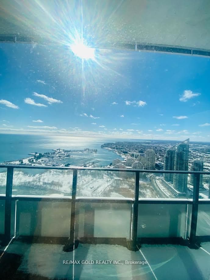 20 Shore Breeze Drive Unit 4501 photo 6