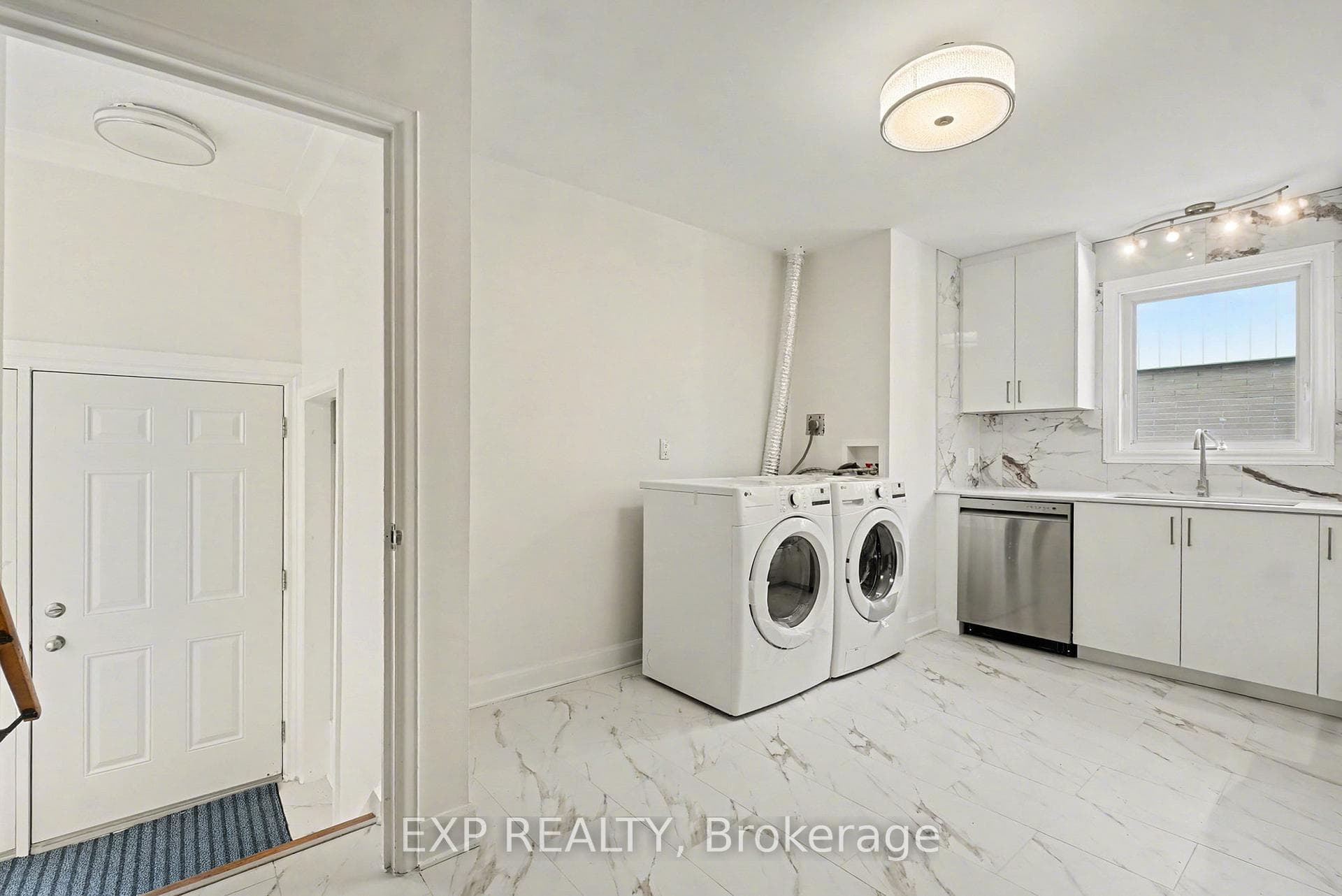 1181 Tara Drive Unit B photo 19