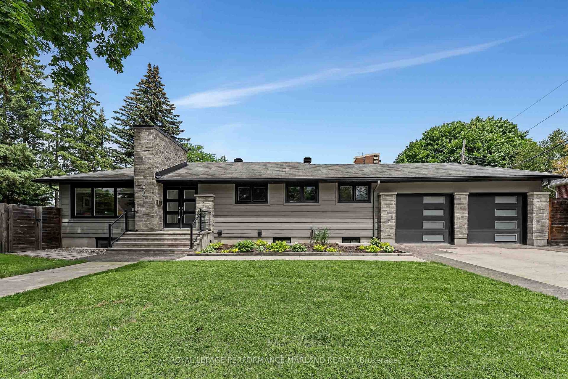 1581 Dorion Avenue photo 35