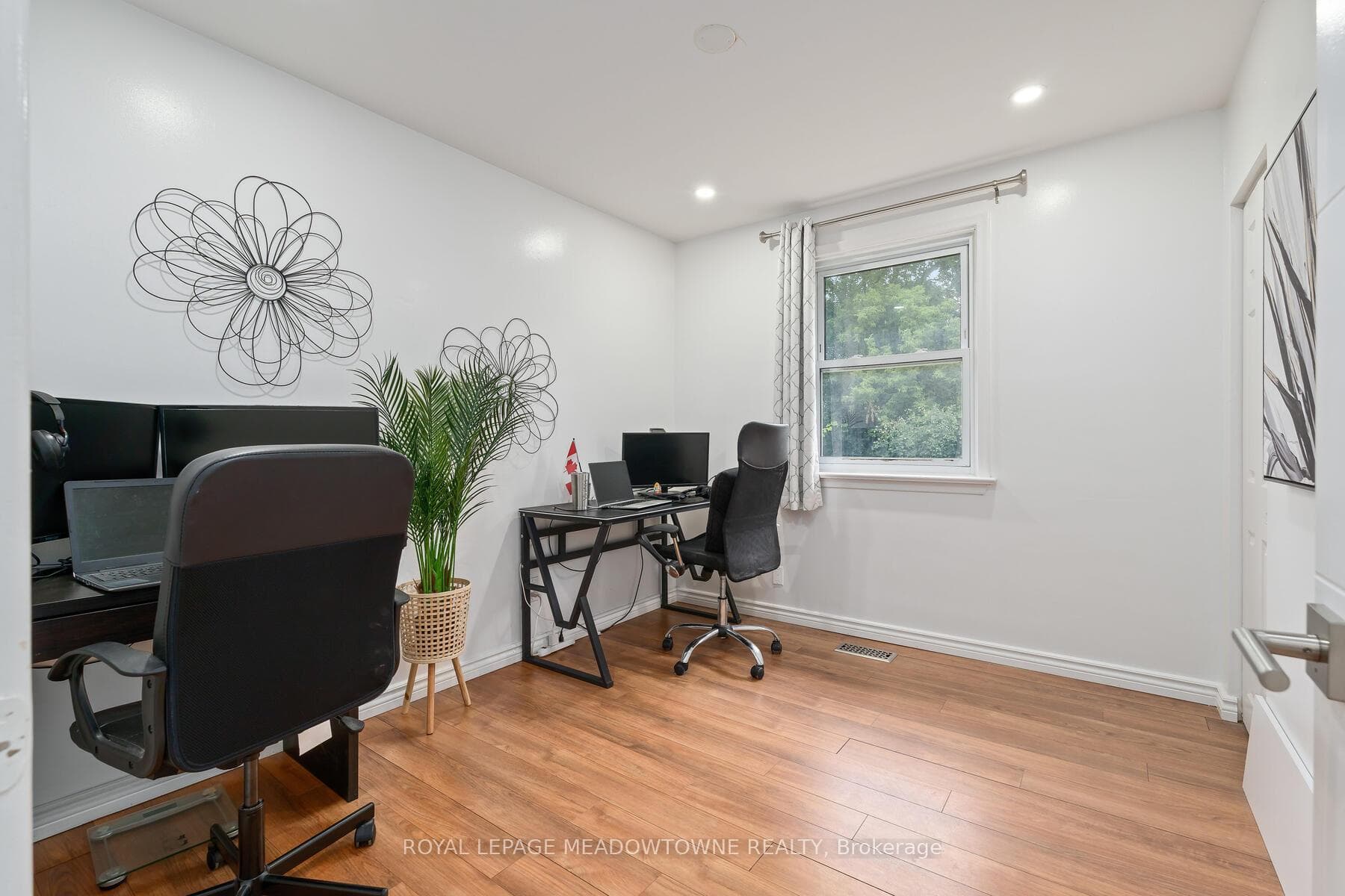 145 Prince Charles Drive photo 18