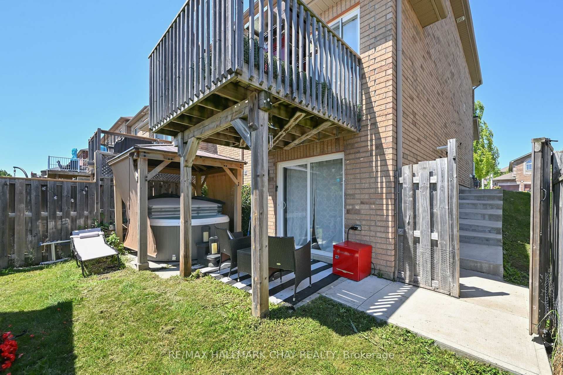 1401 BENSON Street photo 27