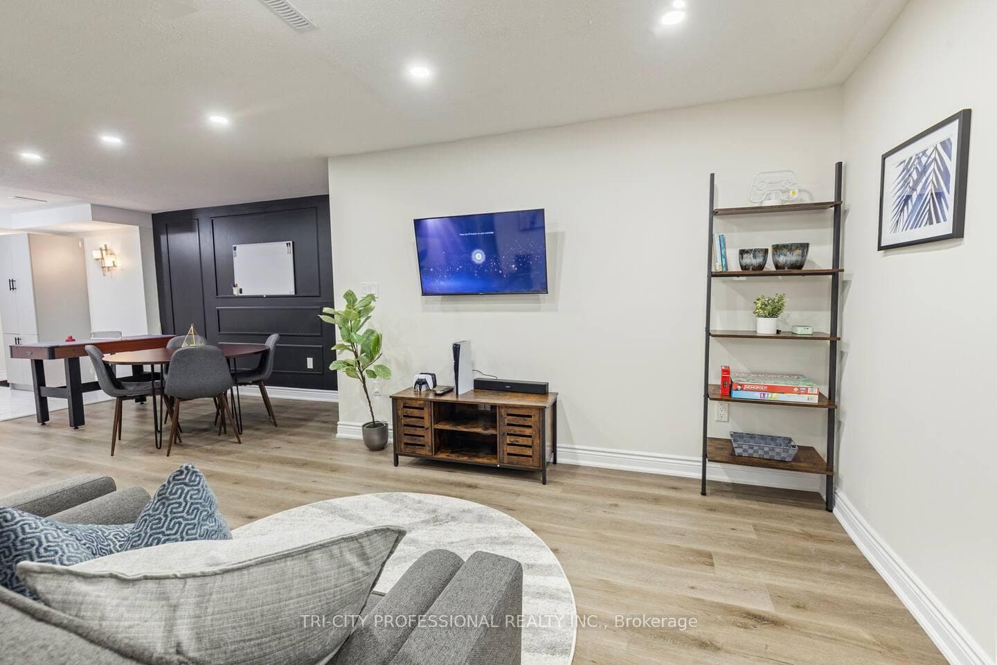 12557 Kennedy Road photo 32
