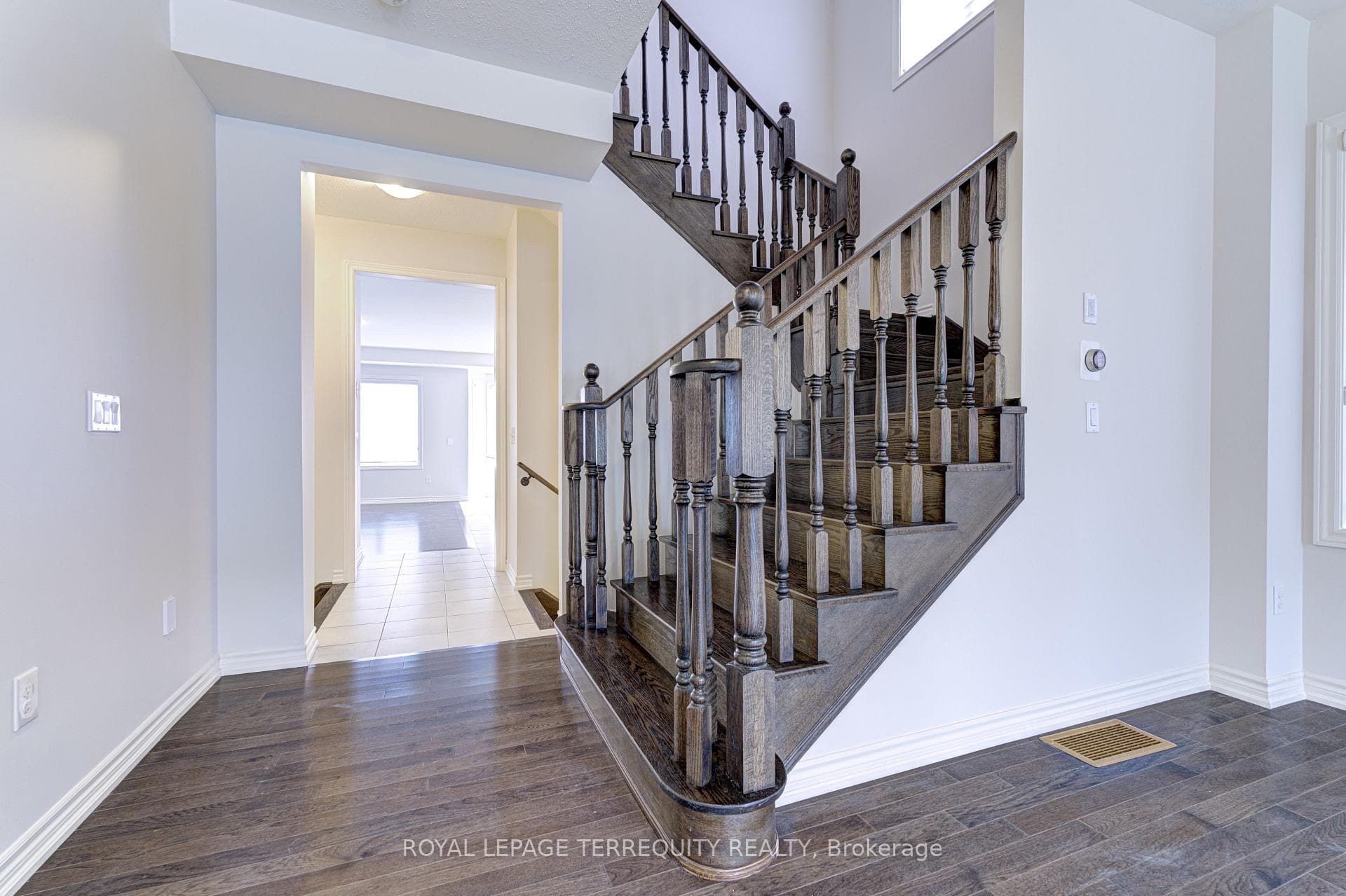 95 Colville Place photo 8