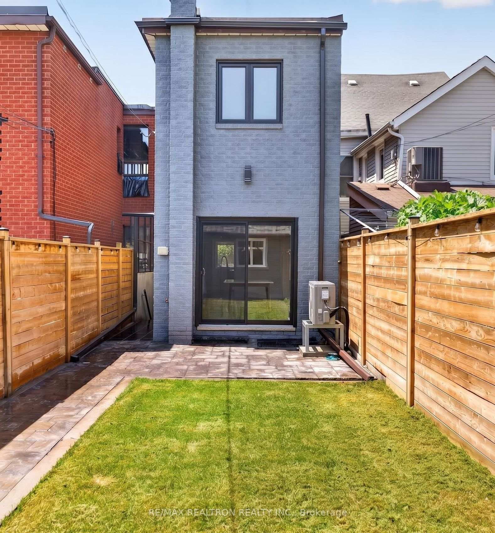 283 Euclid Avenue photo 46