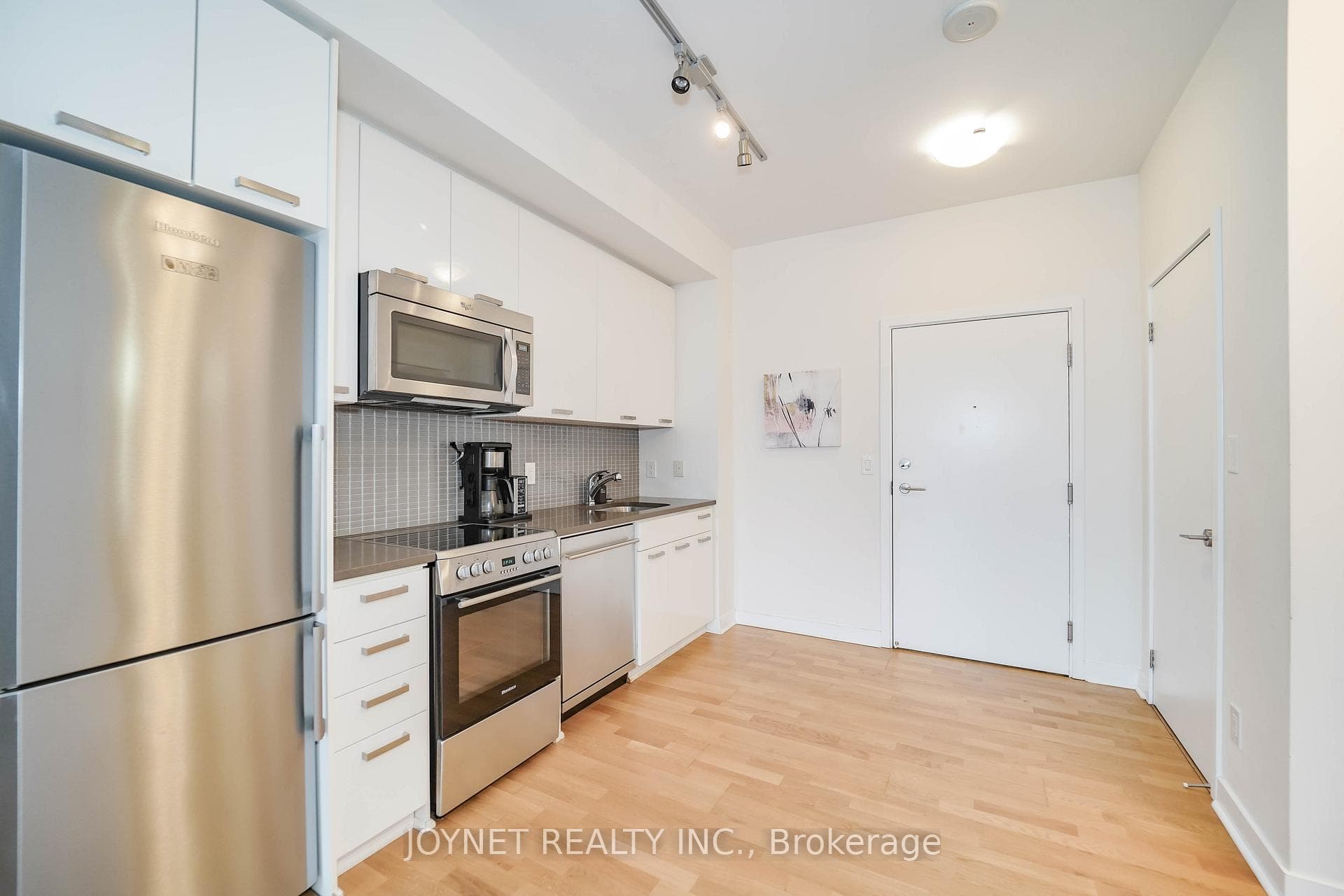295 Adelaide Street Unit 1001 photo 11