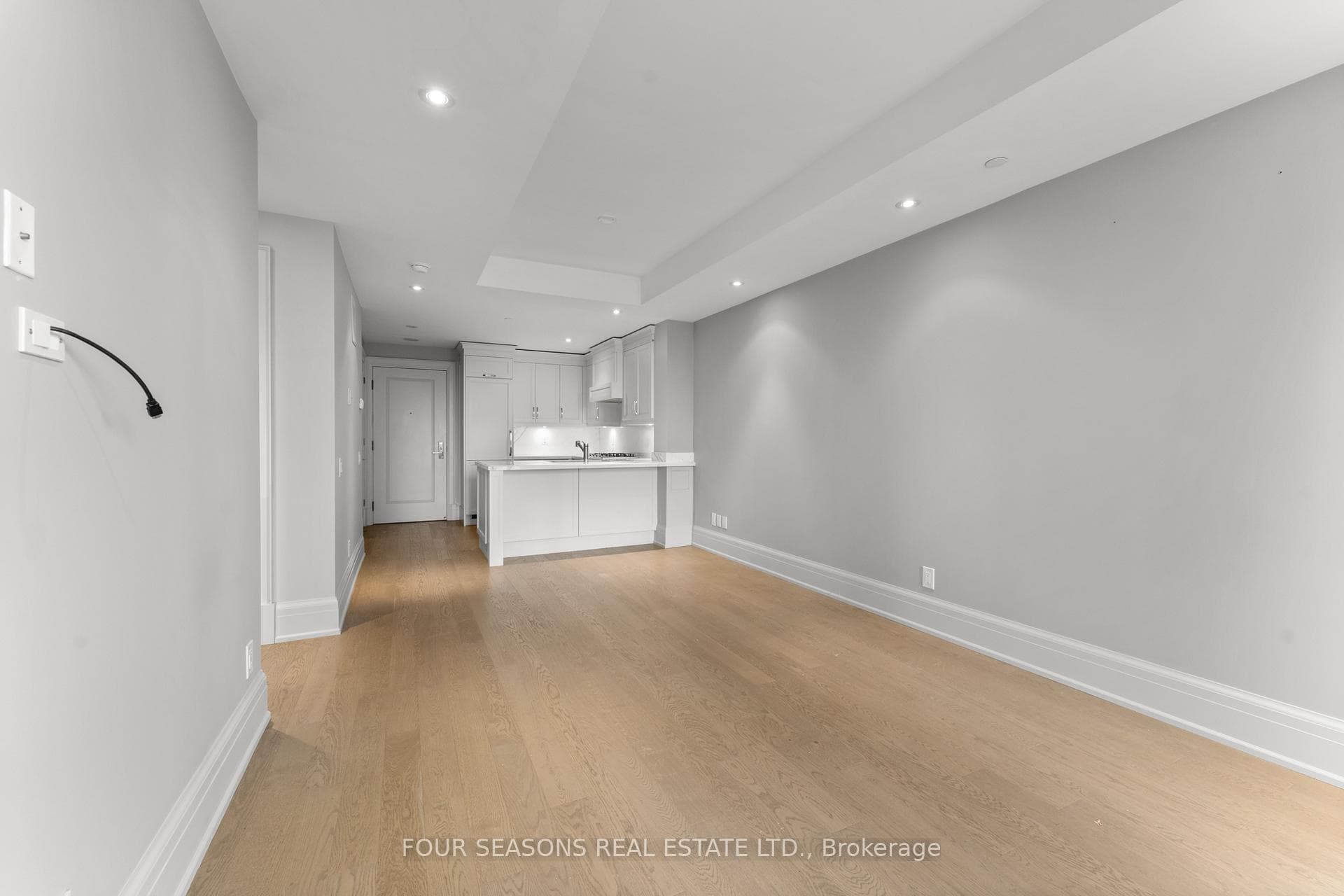 181 Davenport Road Unit 507 photo 5