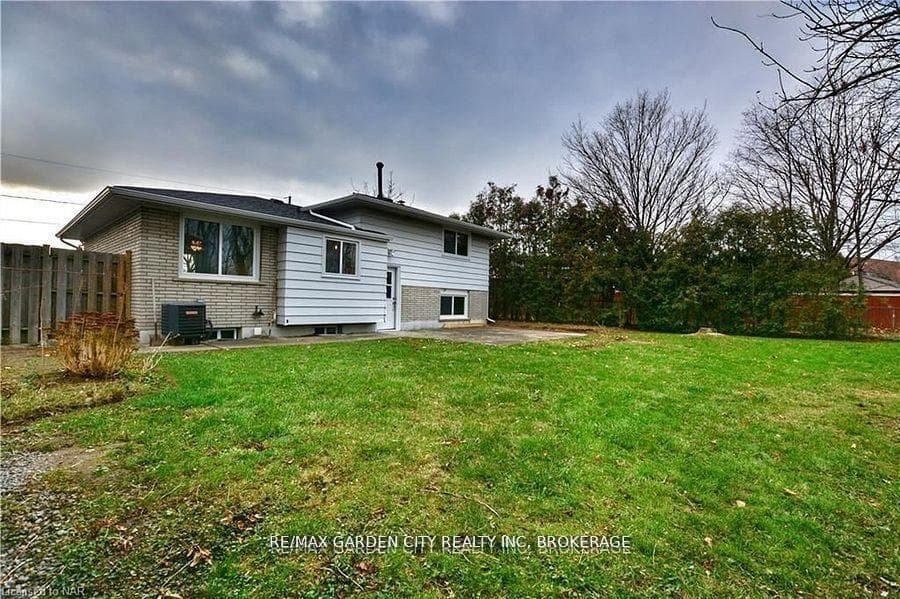 49 Bendingroad Crescent Unit -MAIN UNIT (2 FLOORS) photo 11
