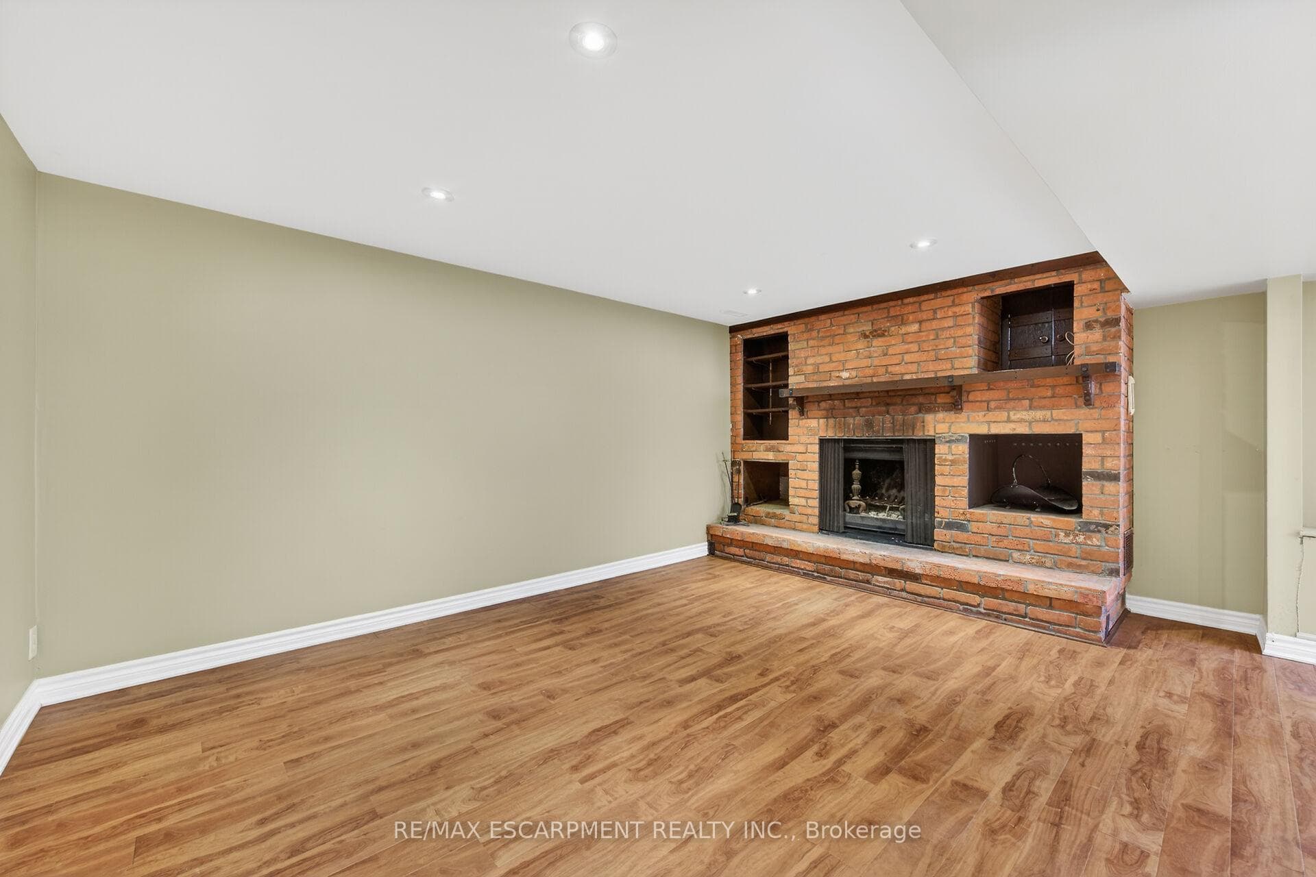 217 West 15th Street photo 29