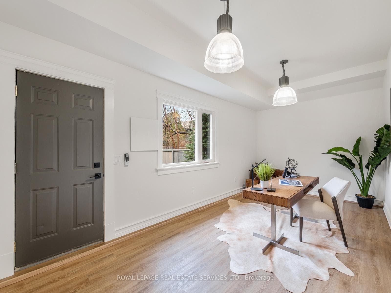 115 Sherwood Avenue photo 37