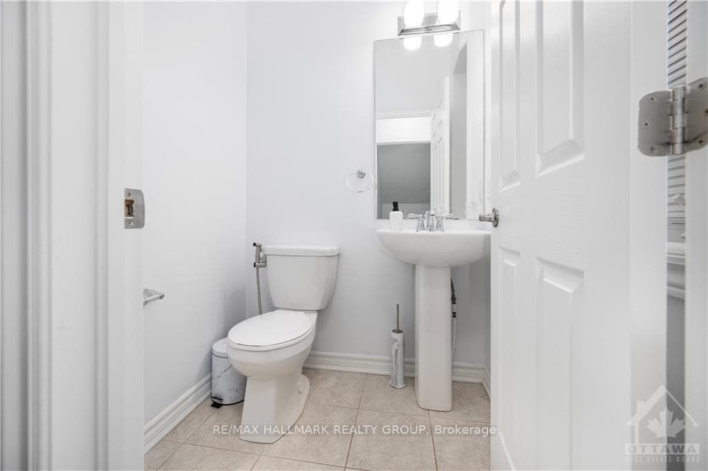 53 SUMMITVIEW Drive photo 6