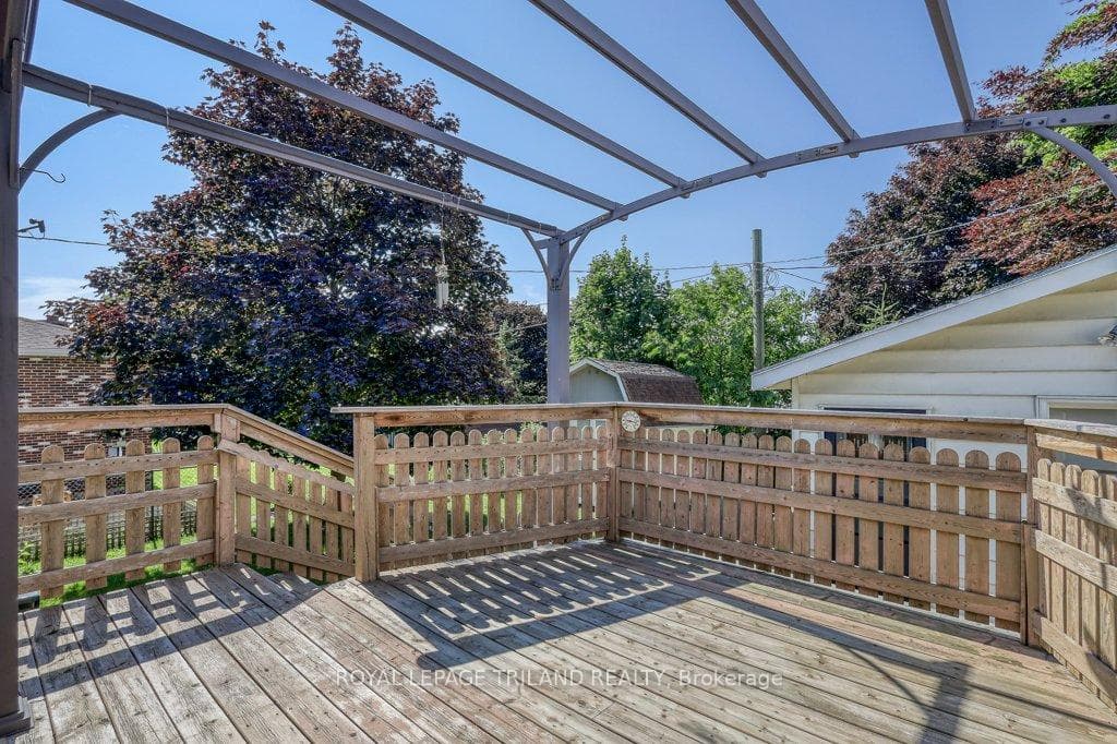 10 Erinlea Drive photo 5