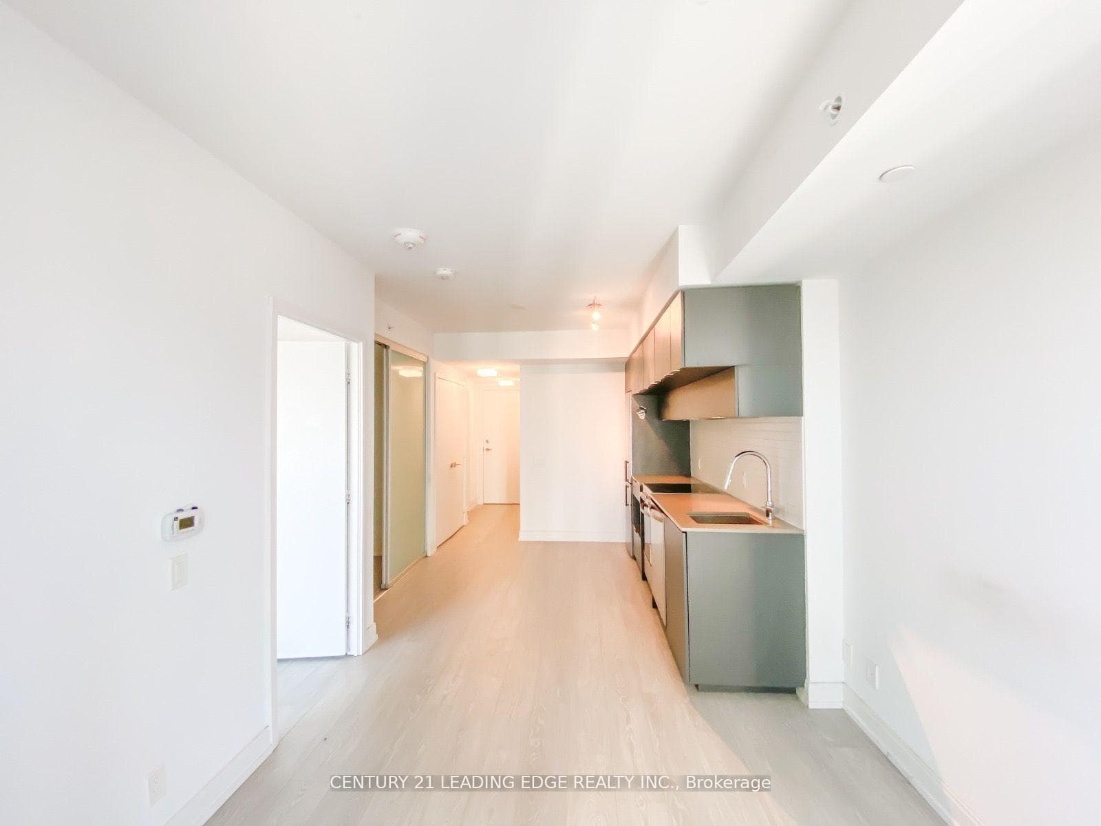 181 Dundas Street Unit 2801 photo 4