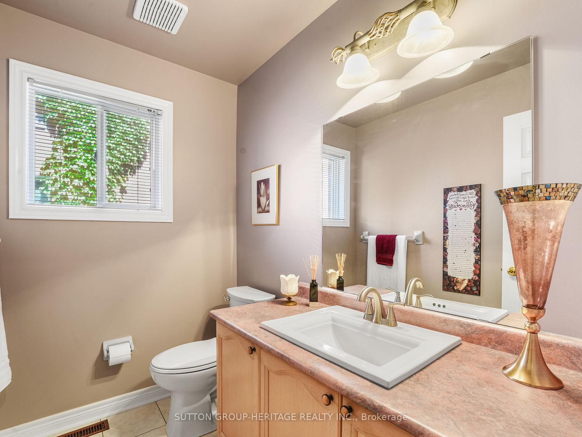 51 Annie Crescent photo 15