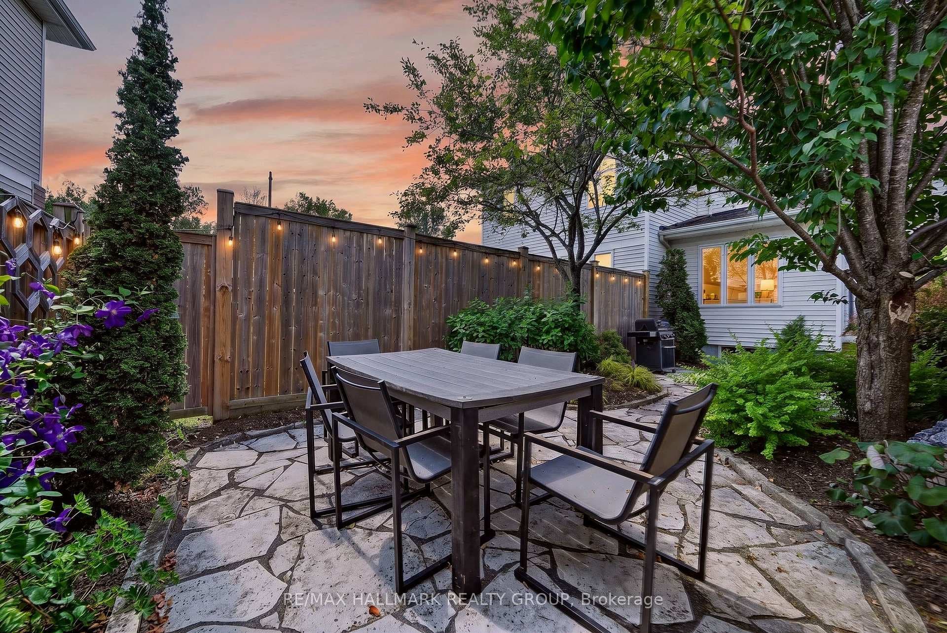 433 Lawler Crescent photo 33