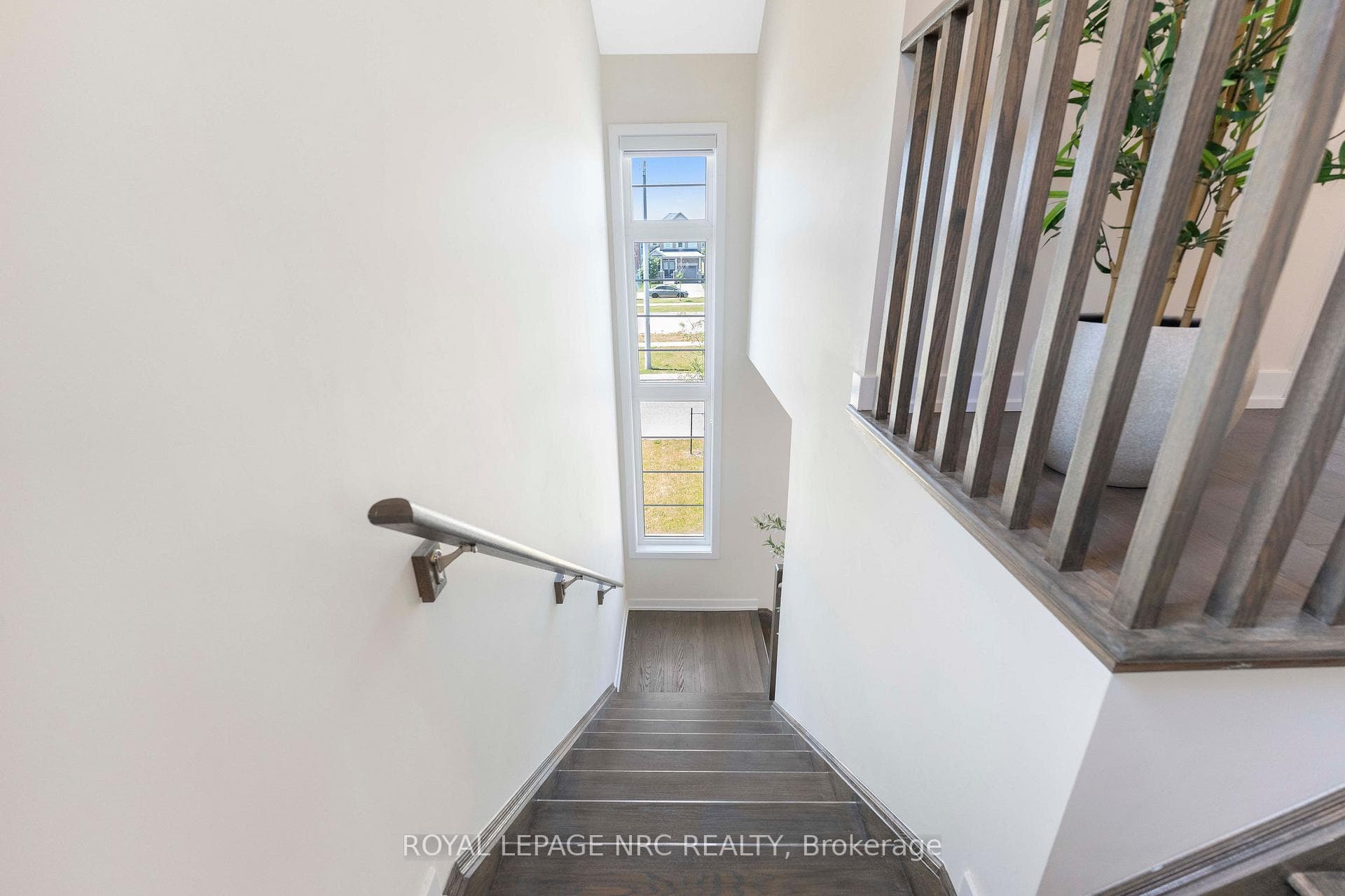 66 Sunflower Crescent photo 23