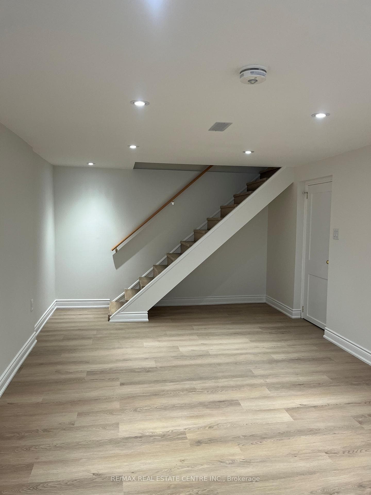 51 Inglewood Drive photo 15