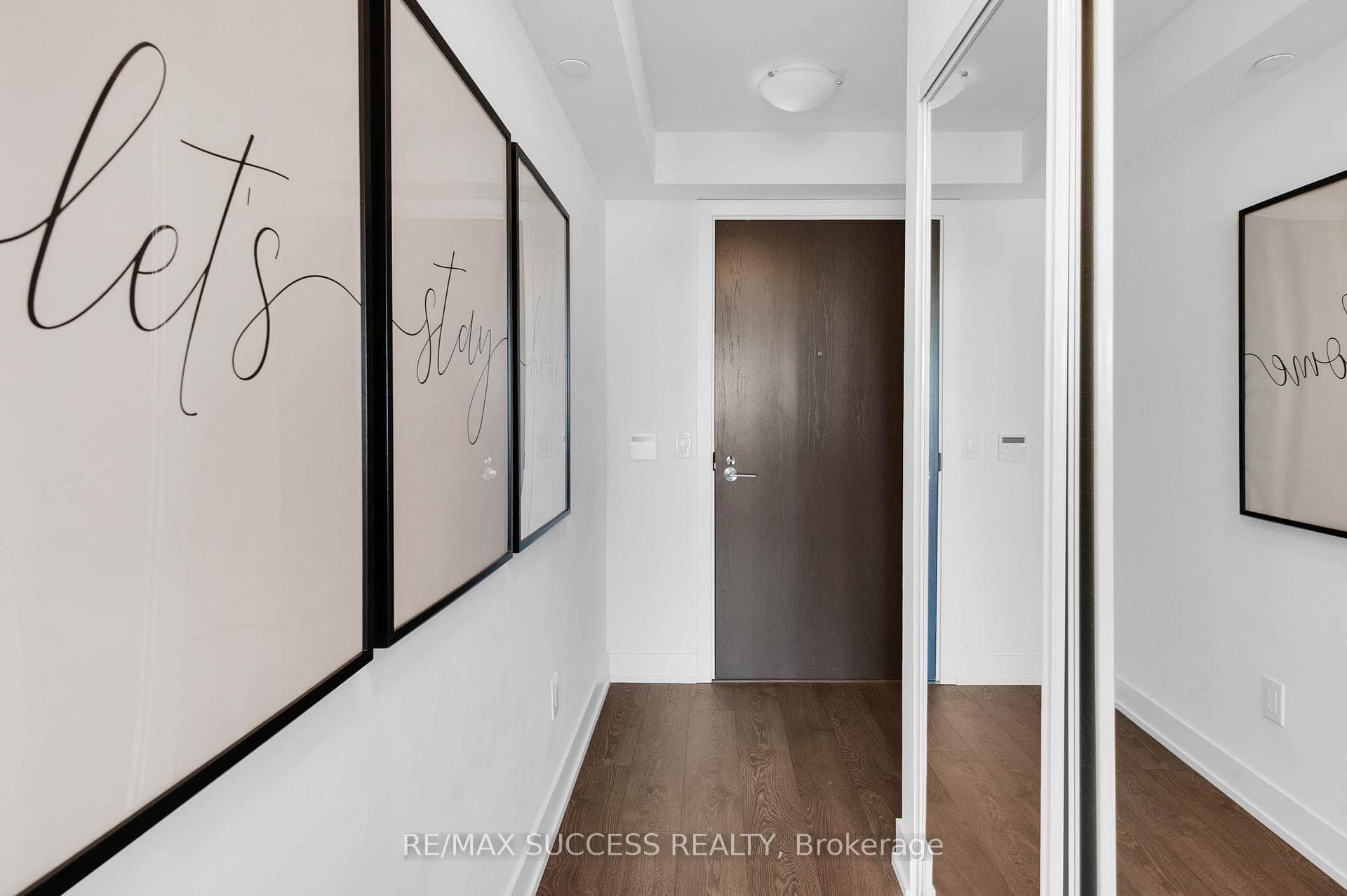 5 Mabelle Avenue Unit 1127 photo 8