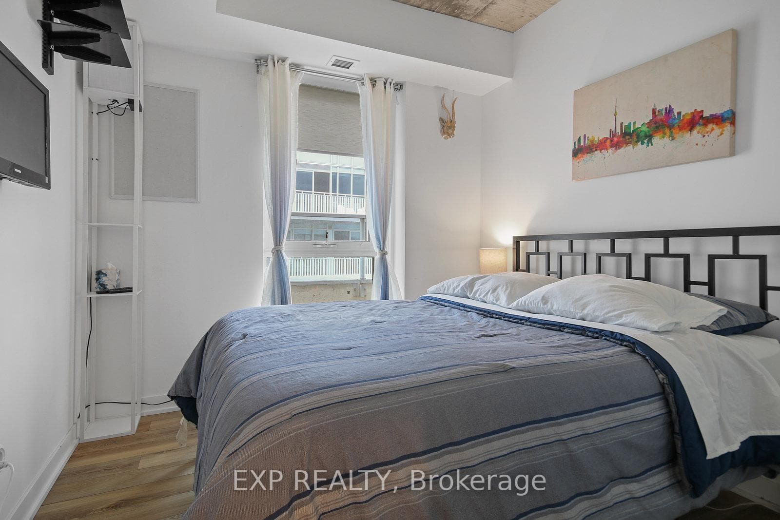 25 Baseball Place Unit 1301 photo 17