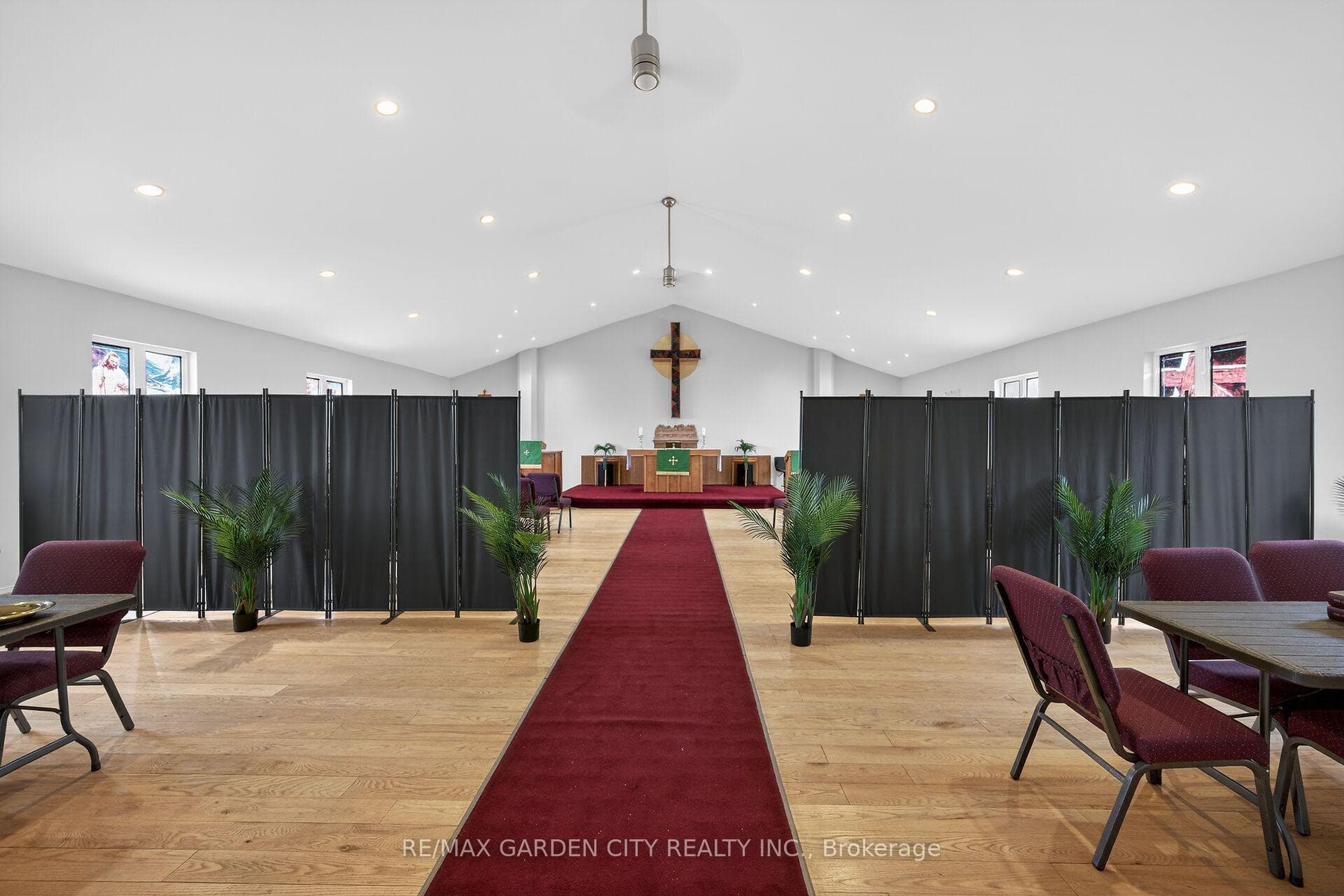 1140 Bay Street photo 16