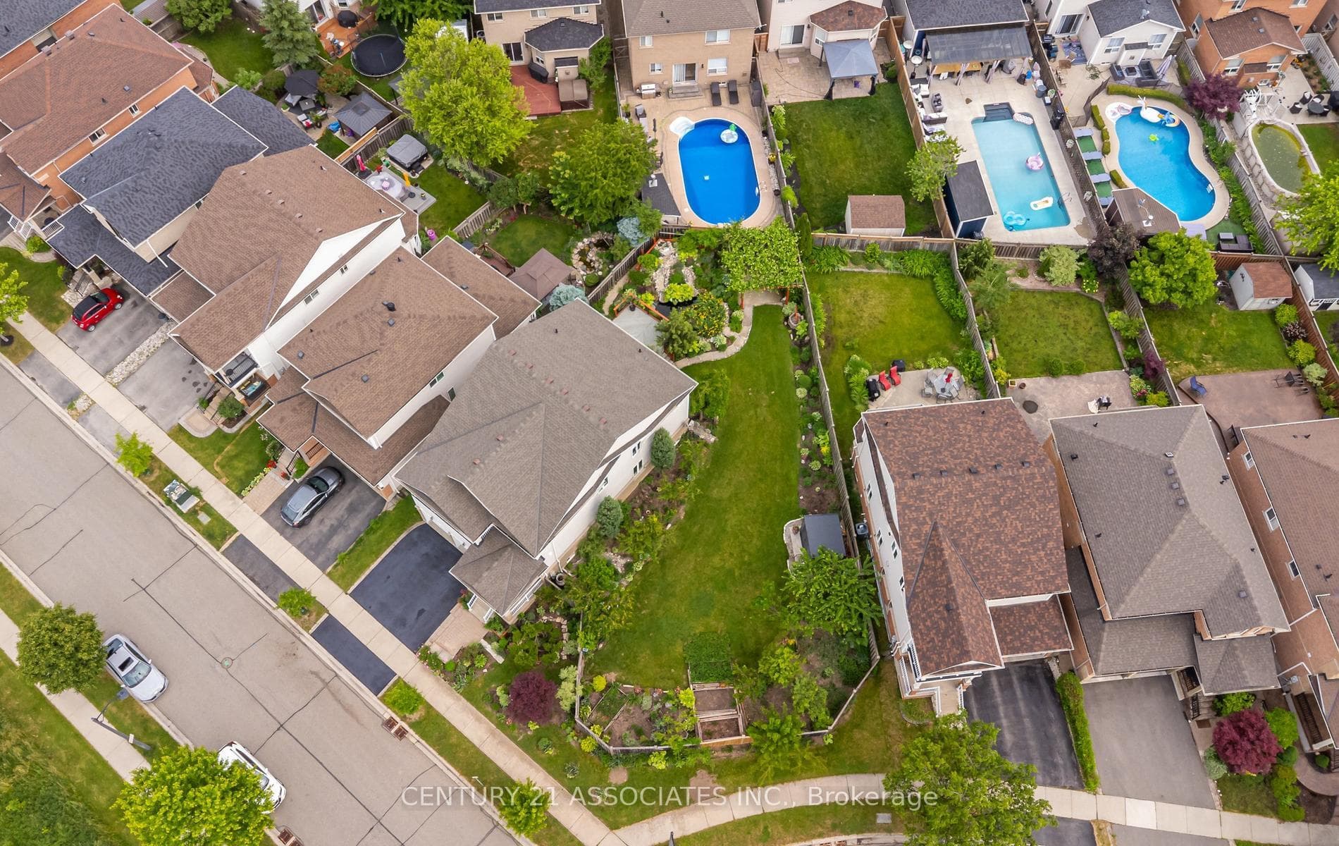 1321 Roper Drive photo 3