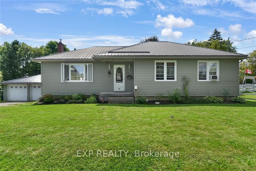 352 OXFORD Avenue photo 1