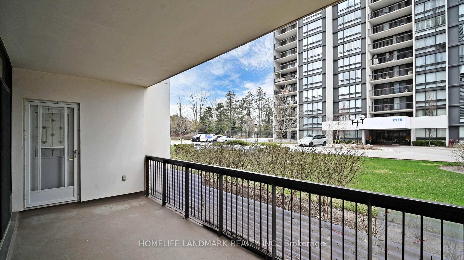 2185 Marine Drive Unit 107 photo 28